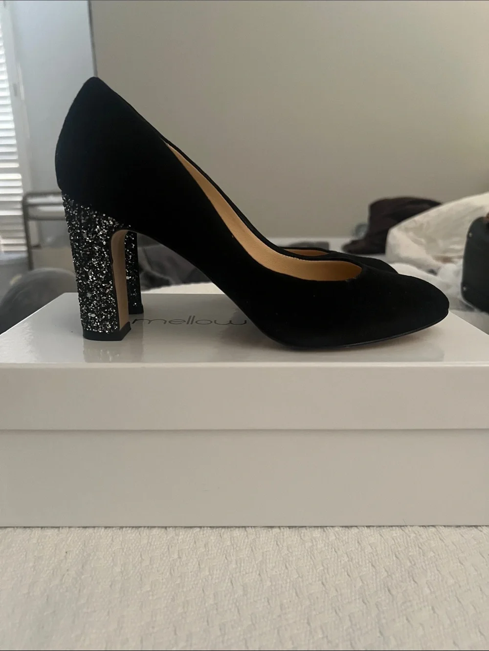 Mellow Yellow Paris Black Pumps with Glitter Heel size 38